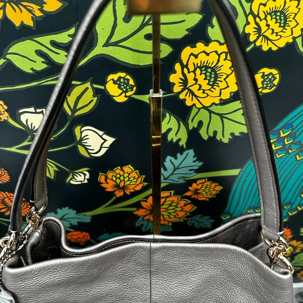 Coach Pebbled Leather Shoulder Tote – Silver Metallic – F35723 with COA